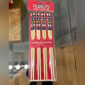 Peanuts snoopy chopsticks